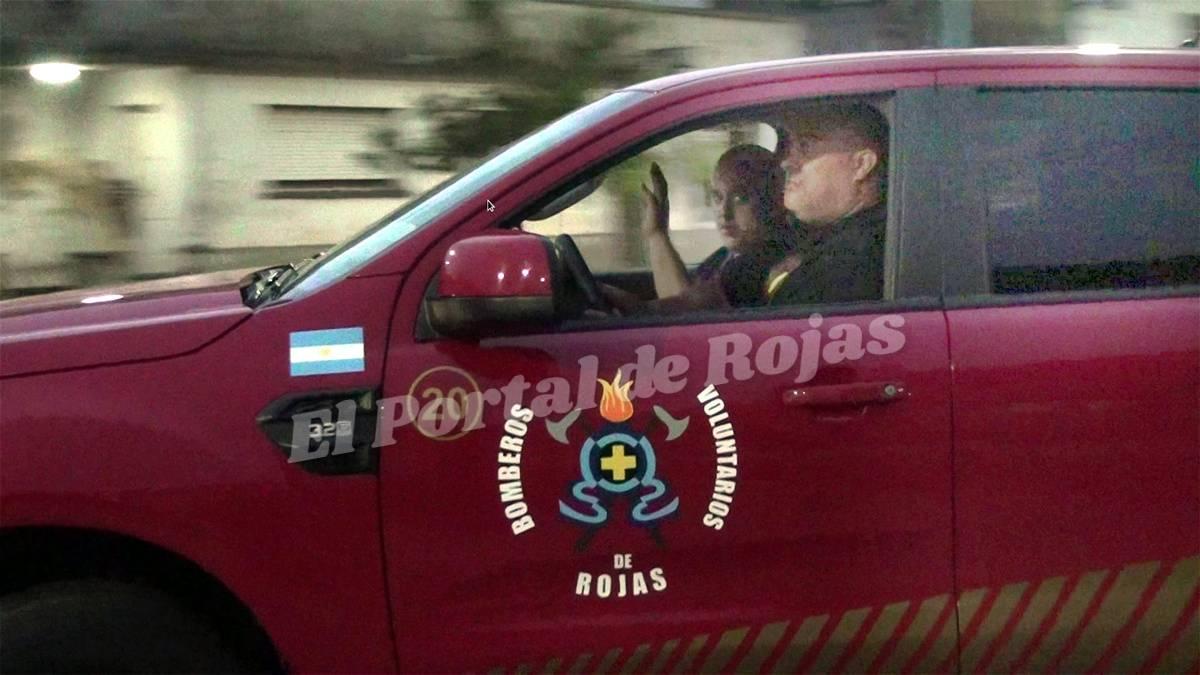 Bomberos rojenses partieron hacia Chile