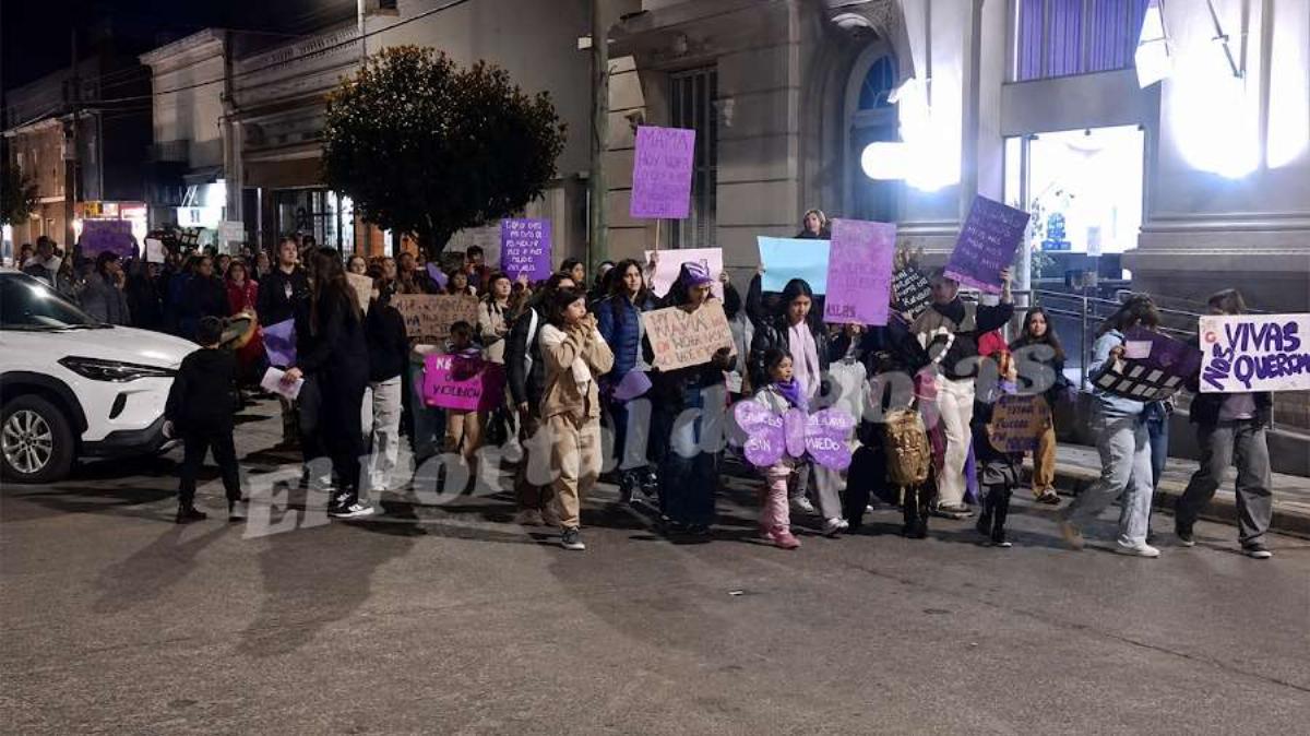 Una multitud ratificó en Rojas que las mujeres también quieren ser personas
