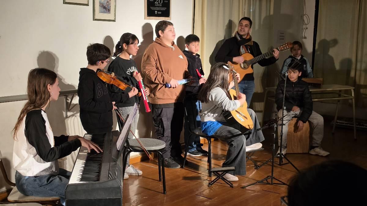 El conservatorio municipal mostró el trabajo realizado este año en música y danza