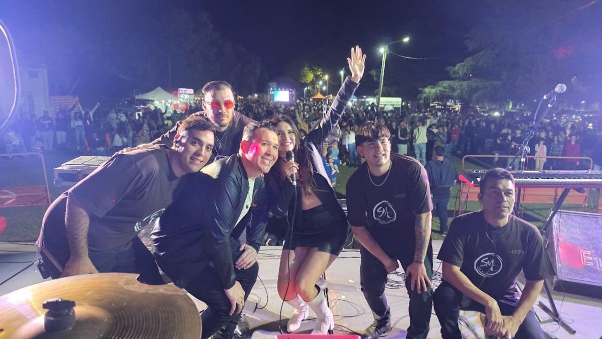 Rojas recibió la primavera con música y propuestas gastronómicas